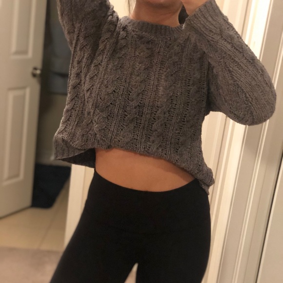 (3/$15) AEO Knitted Sweater - Picture 1 of 2